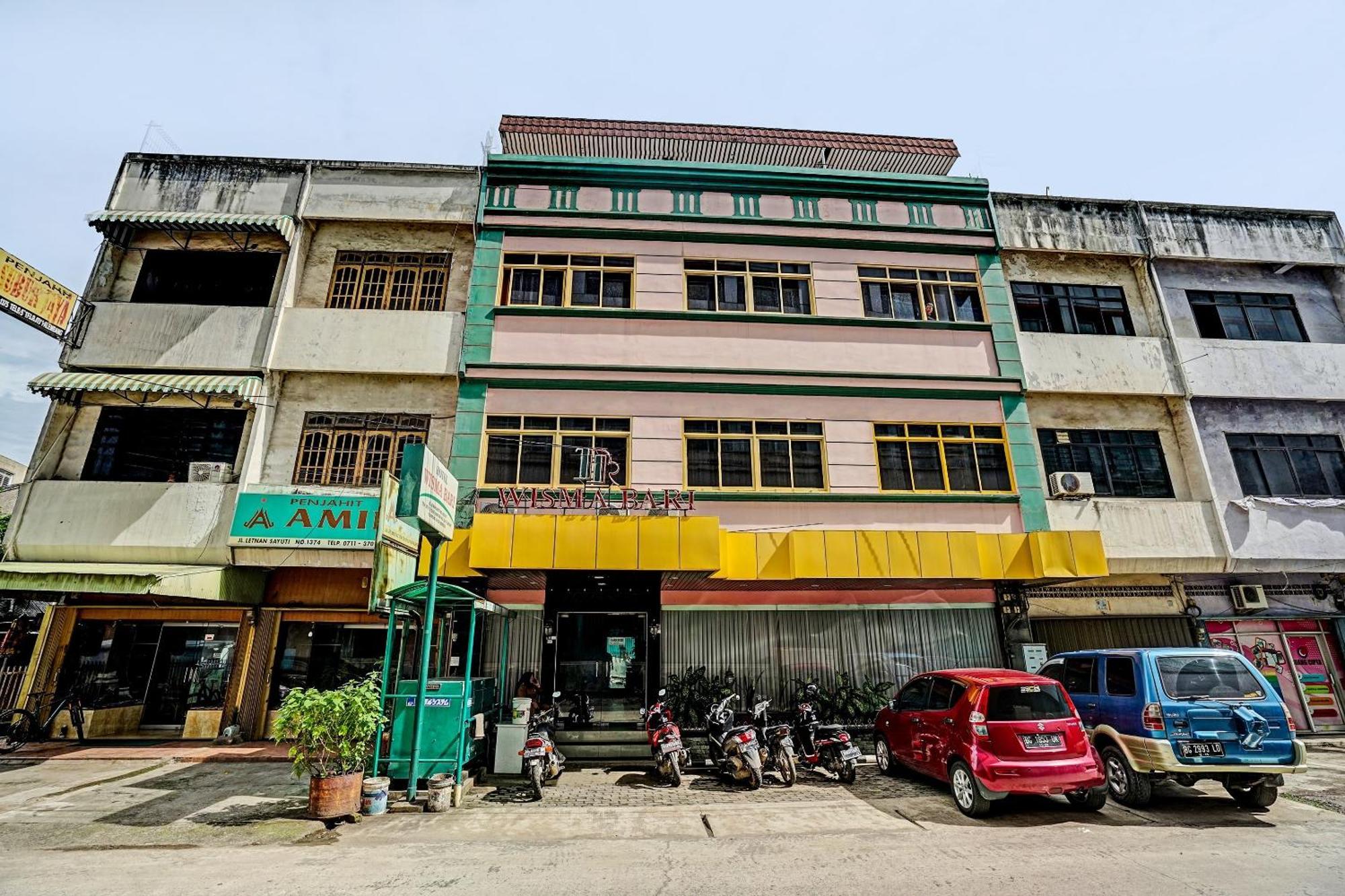 Super Oyo 91805 Hotel Wisma Bari Palembang Eksteriør bilde